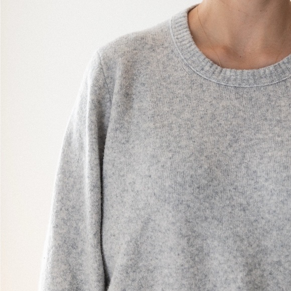 J-Crew Large Gray Sweater - Picture 2 of 8